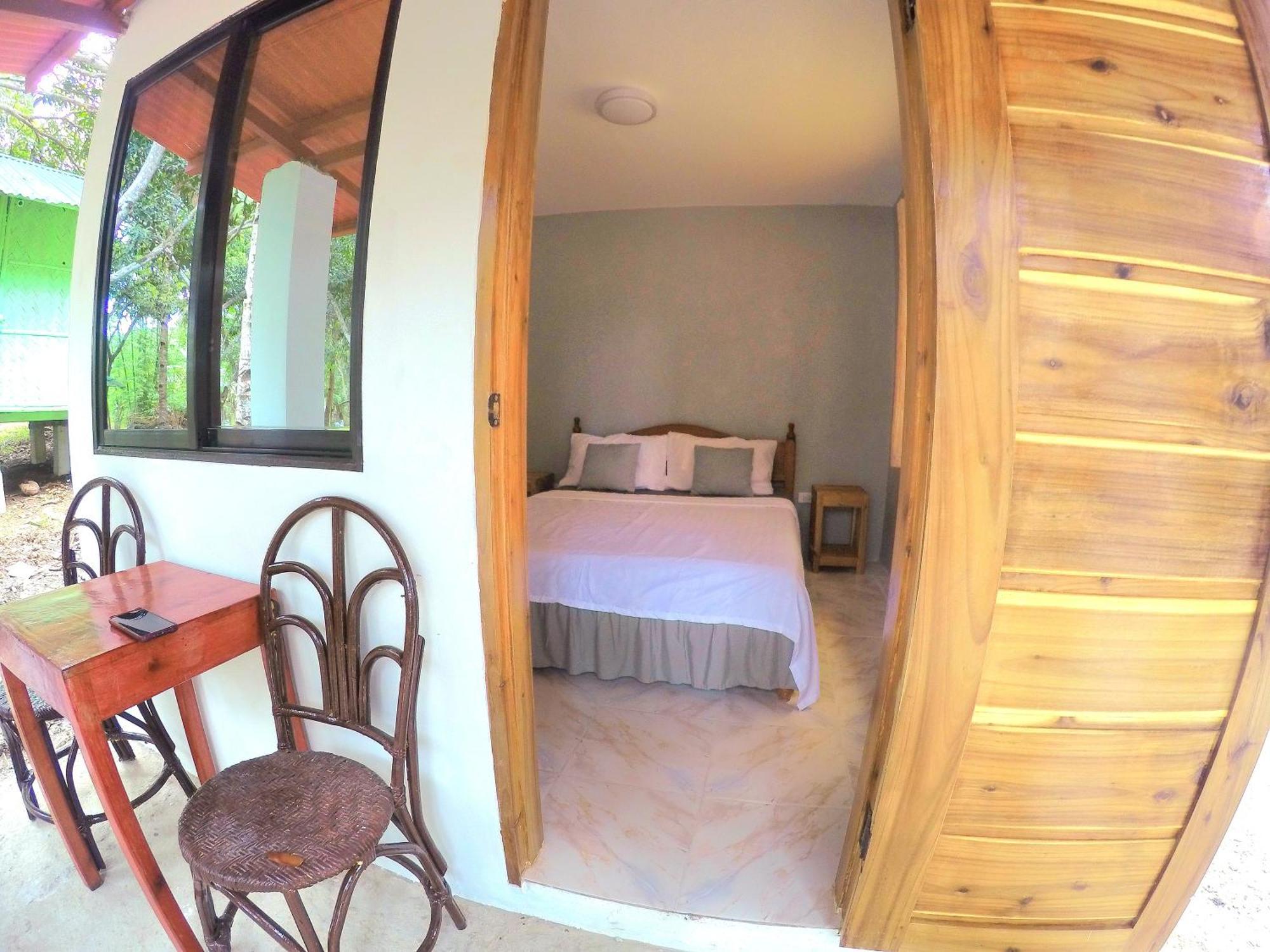 Al Hamra Jungle Resort (Adults Only) Puerto Princesa Exterior photo