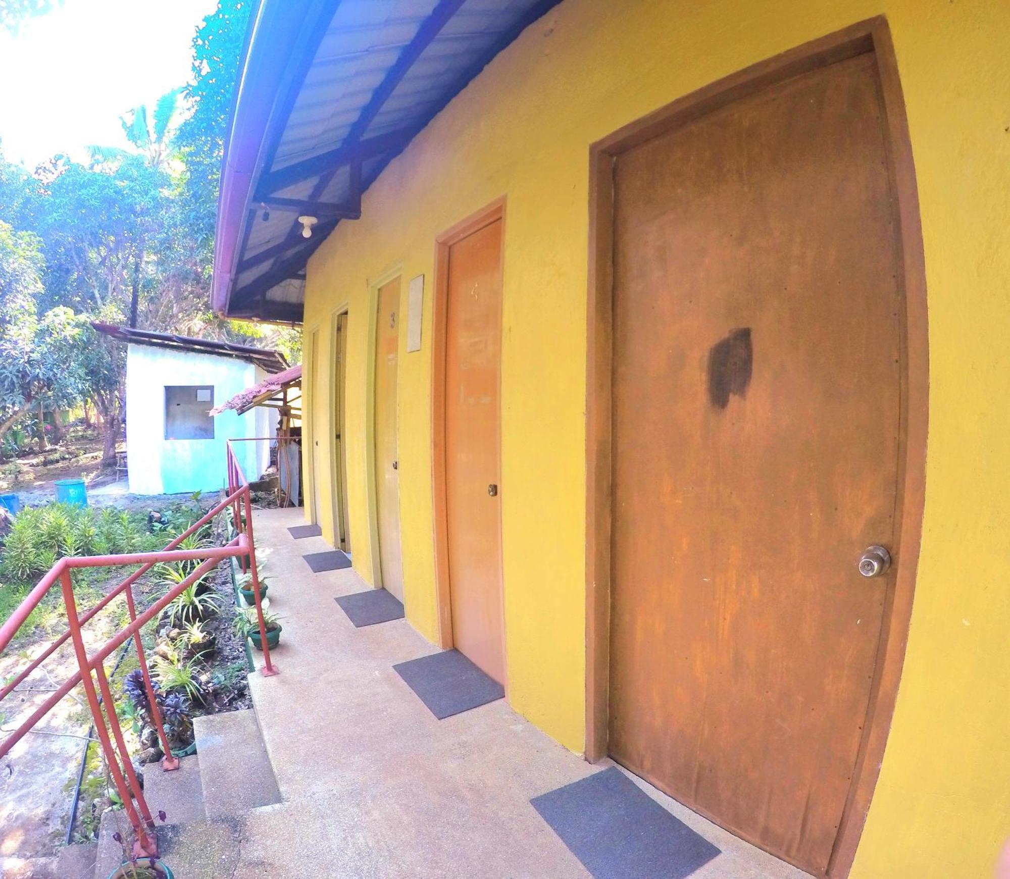 Al Hamra Jungle Resort (Adults Only) Puerto Princesa Exterior photo