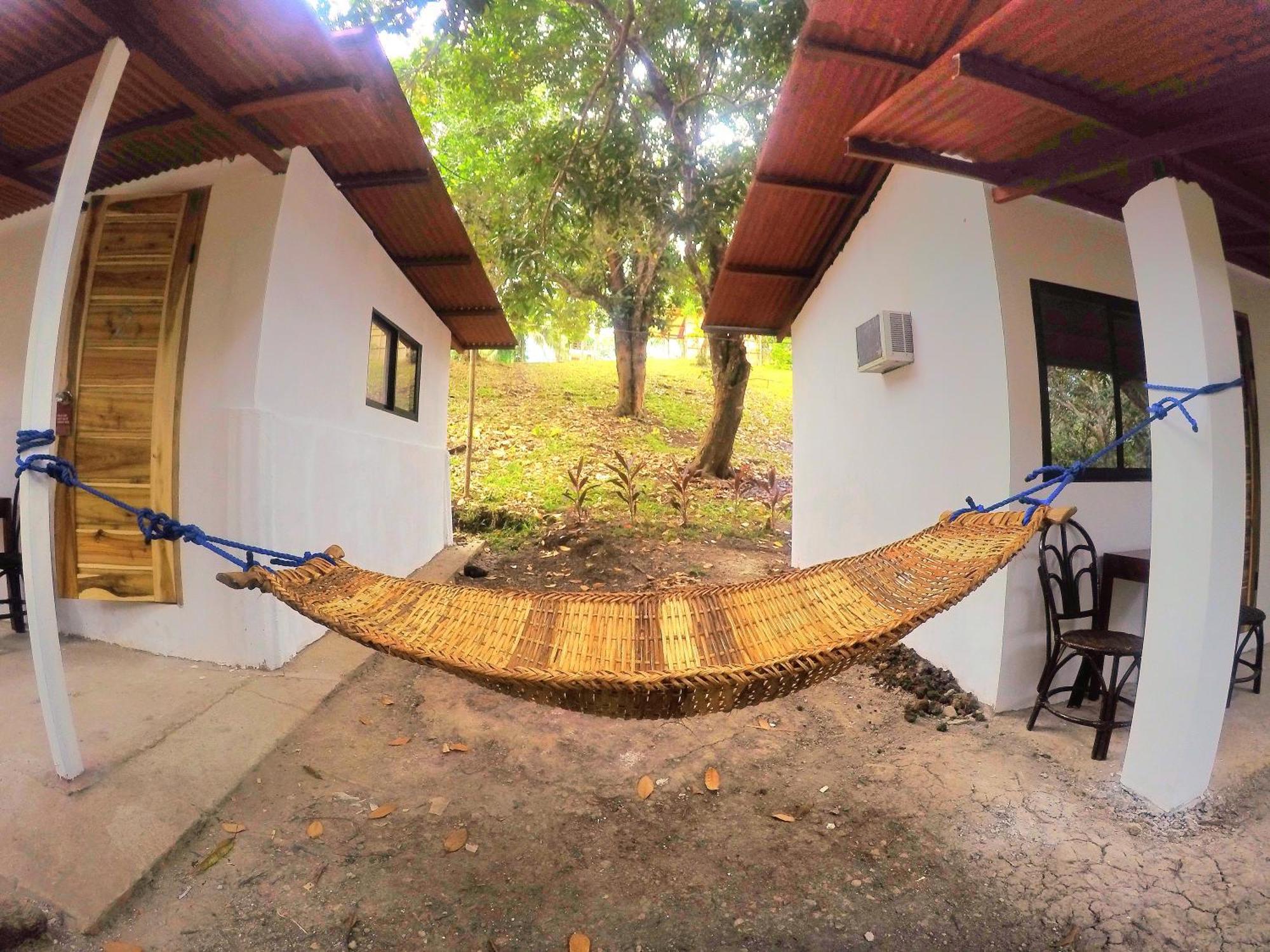 Al Hamra Jungle Resort (Adults Only) Puerto Princesa Exterior photo